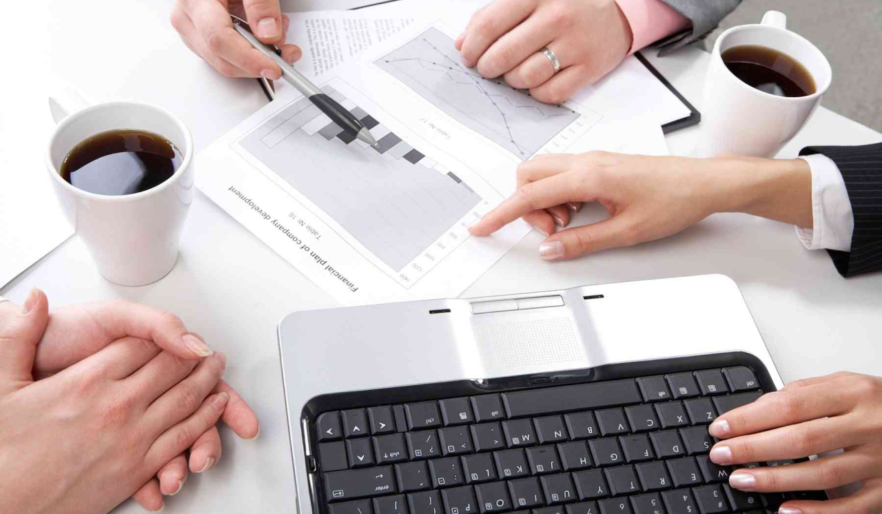 company-secretary